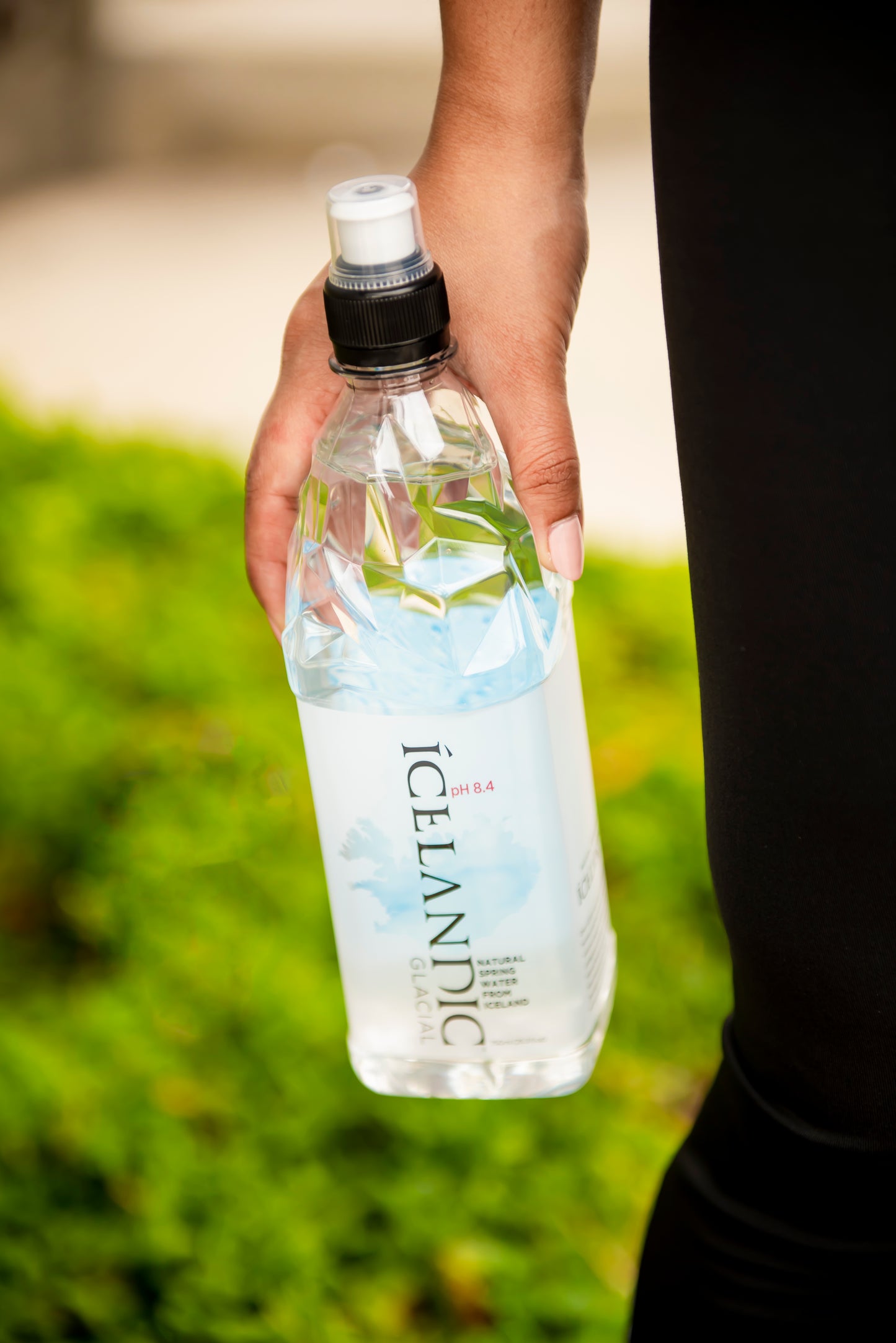 Icelandic Glacial Natural Mineral  Water 750 ml plastic